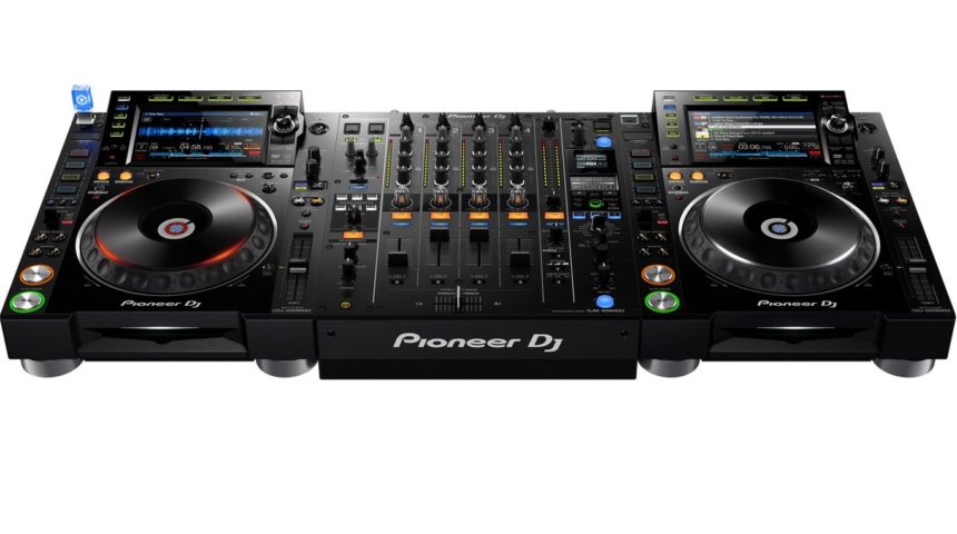 Pioneer DJM900 NXS2 und CDJ2000 NXS2