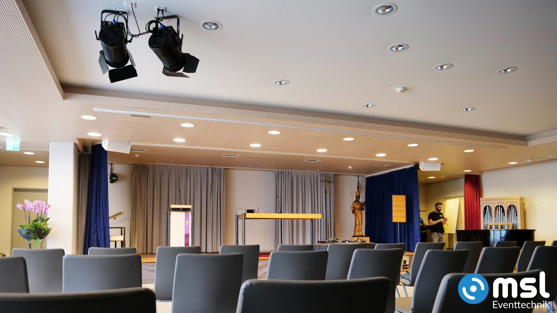 Installation Tontechnik Lichttechnik und Videotechnik im Reusspark von MSL Eventtechnik