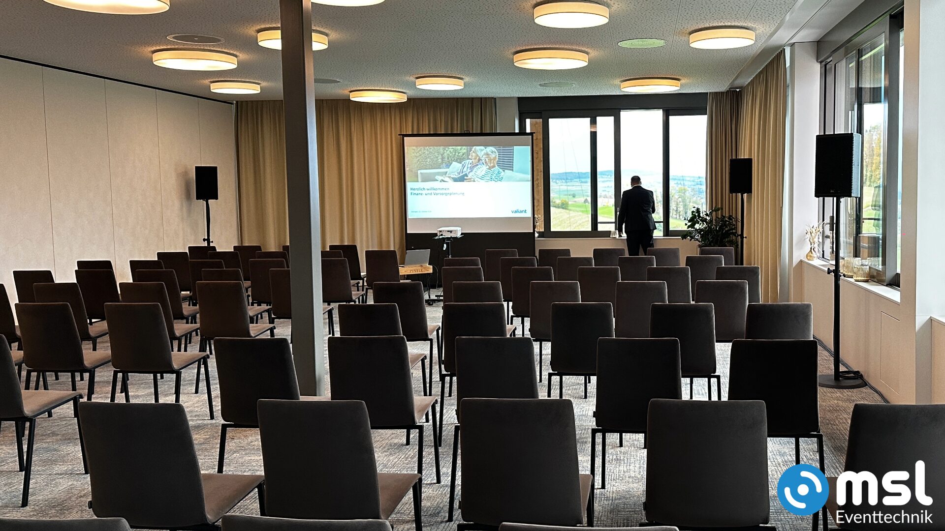 Lautsprecher für Konferenz und Seminar mieten bei MSL Eventtechnik von Pro Audio Technology 